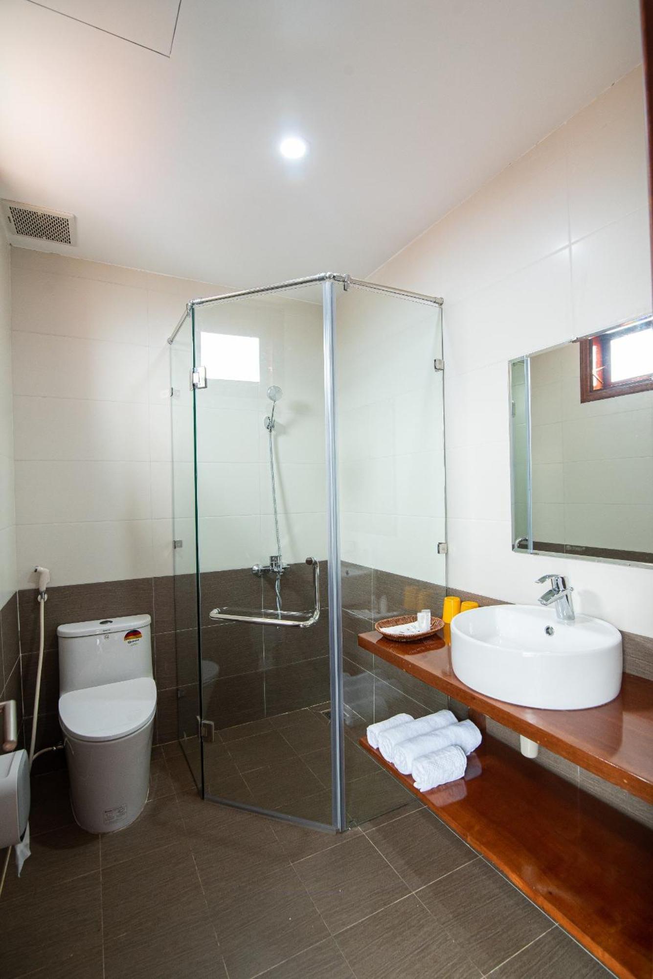 Minh Quang Hotel Dong Hoi Dış mekan fotoğraf