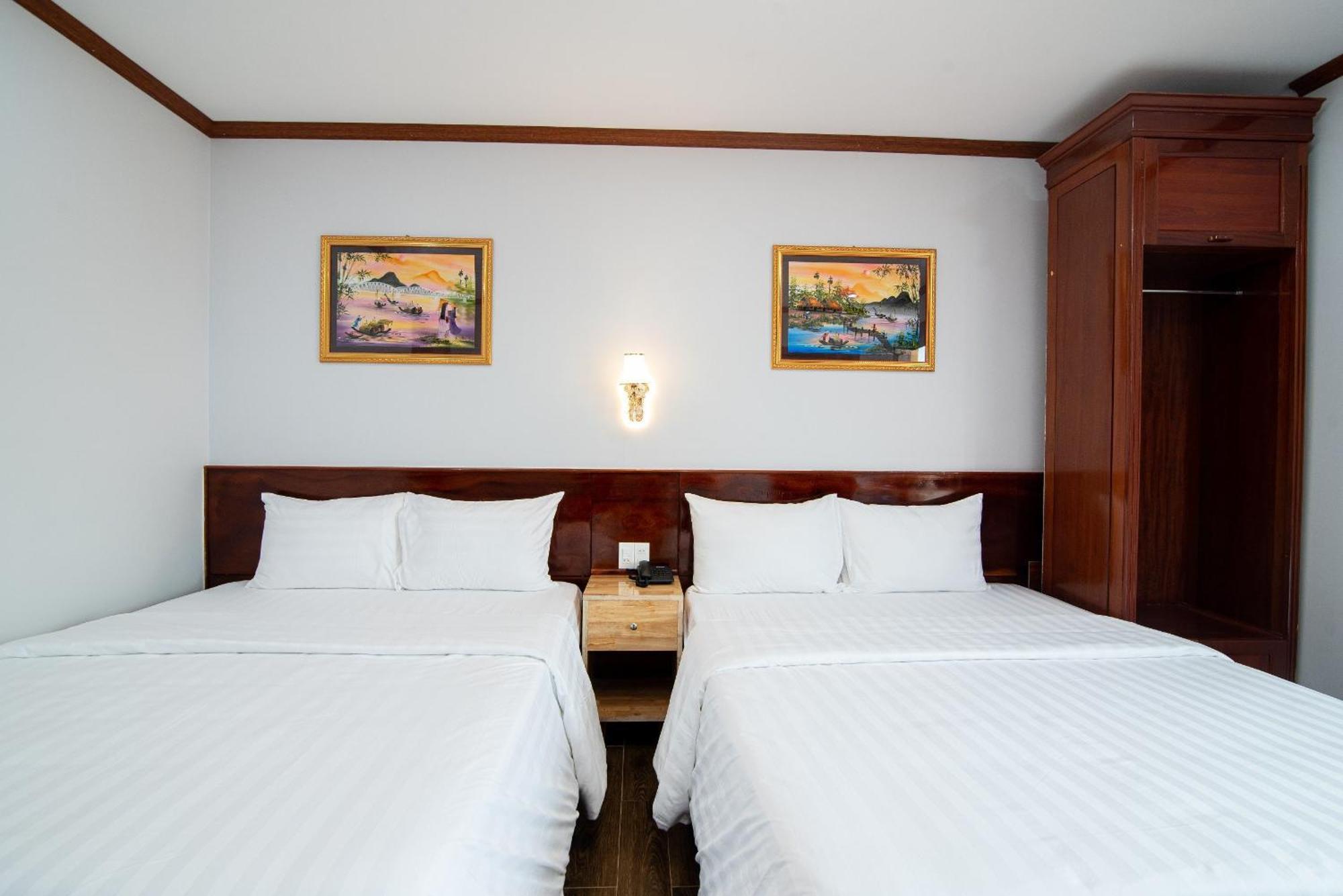 Minh Quang Hotel Dong Hoi Dış mekan fotoğraf