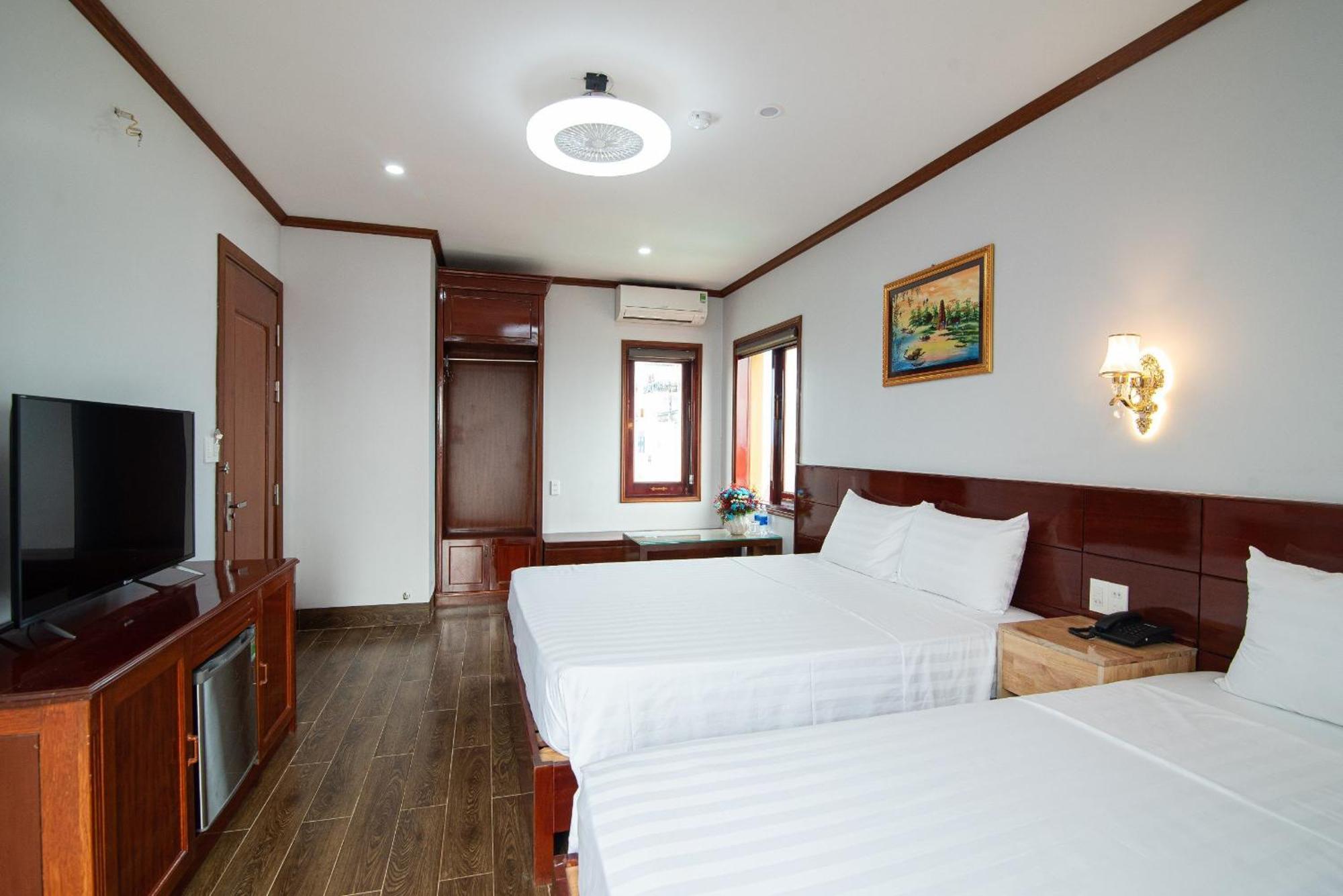 Minh Quang Hotel Dong Hoi Dış mekan fotoğraf